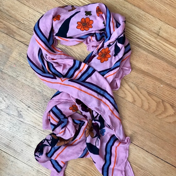 LOFT Accessories - LOFT Floral Scarf